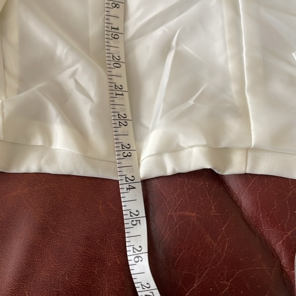 JUSTFAB Winter White Short Tuxedo Jacket Ladies M NWT - Picture 8 of 8